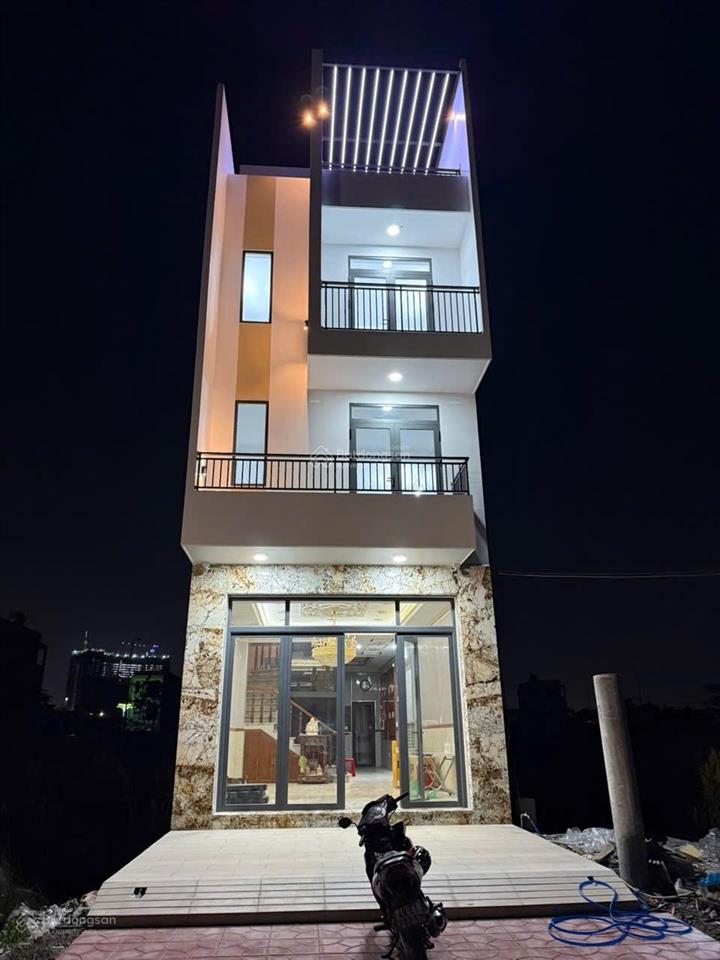 Cần bán mt nguyễn thị minh khai giá rẻ nhất lấy tiền xây nhà.