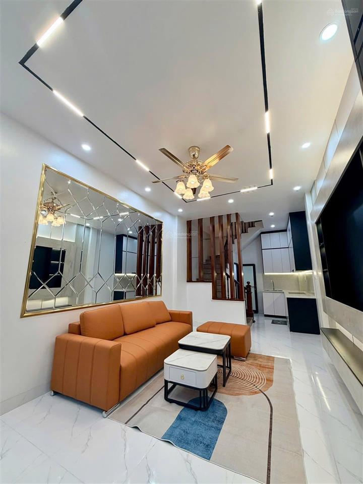 Bán nhà mặt ngõ linh quang. ô tô đỗ cửa. kinh doanh mọi mặt hàng. ngõ thông rộng.