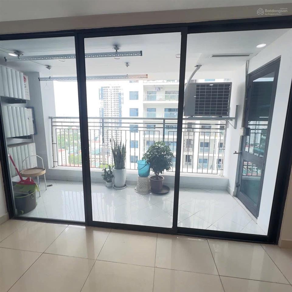 Bán căn hộ 138m2 chung cư golden land, lô góc 4 ngủ 2 vs. sổ chính chủ
