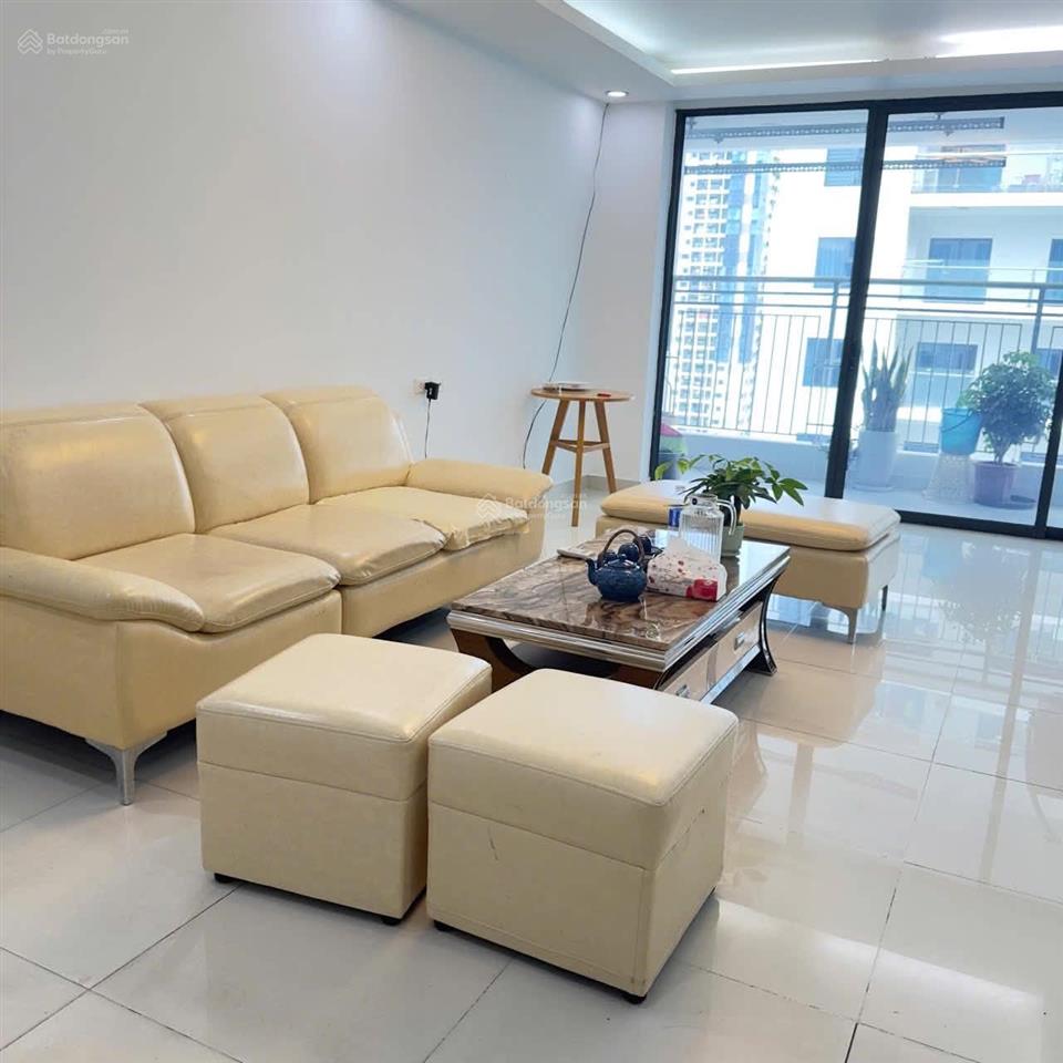 Bán căn hộ 138m2 chung cư golden land, lô góc 4 ngủ 2 vs. sổ chính chủ