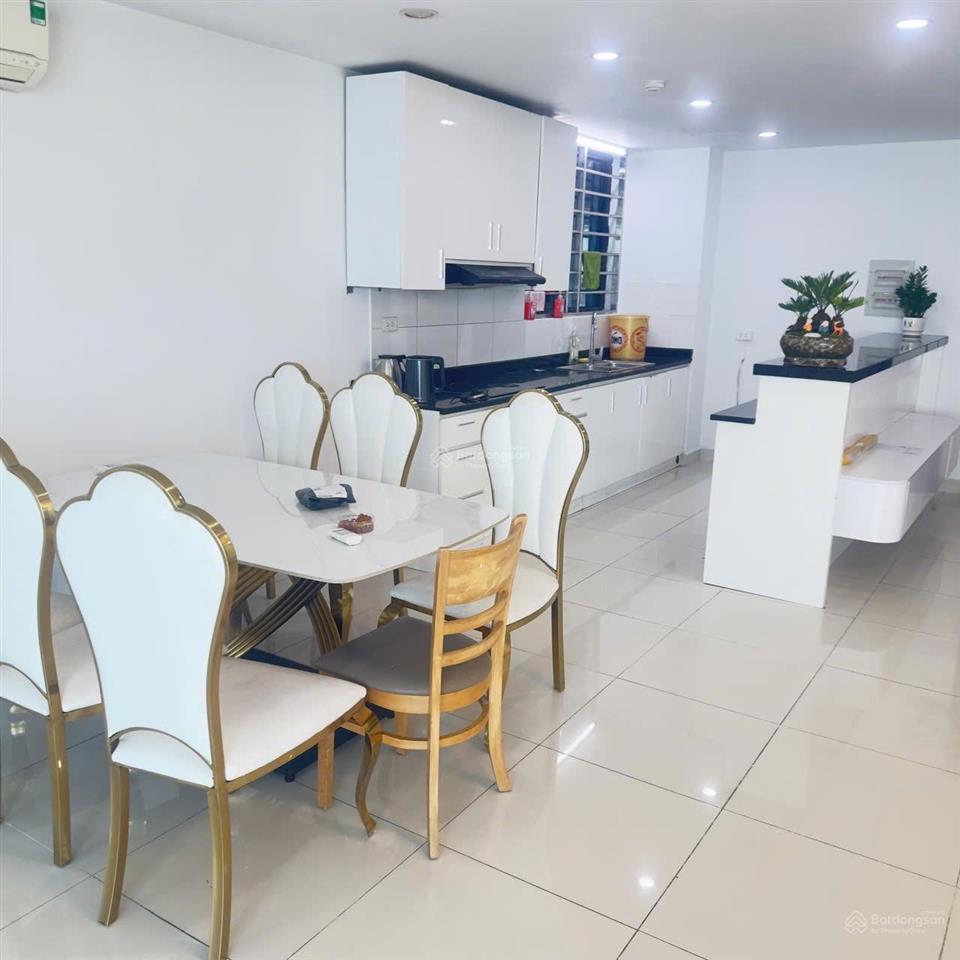 Bán căn hộ 138m2 chung cư golden land, lô góc 4 ngủ 2 vs. sổ chính chủ
