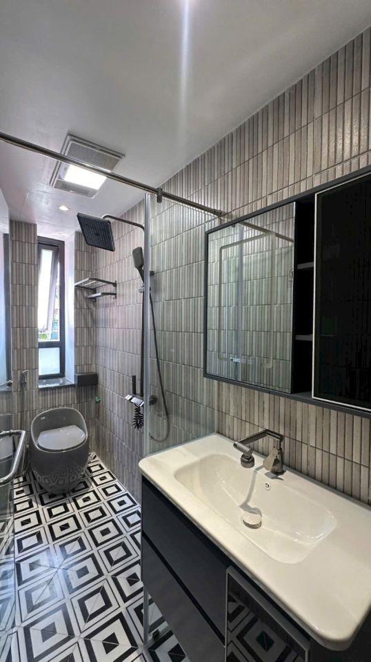 Bán nhà phố Đại La, Hà Nội 34m2*6 tầng, MT 4.2m, giá 9.28 tỷ 