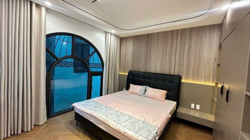 Bán nhà phố Đại La, Hà Nội 34m2*6 tầng, MT 4.2m, giá 9.28 tỷ 