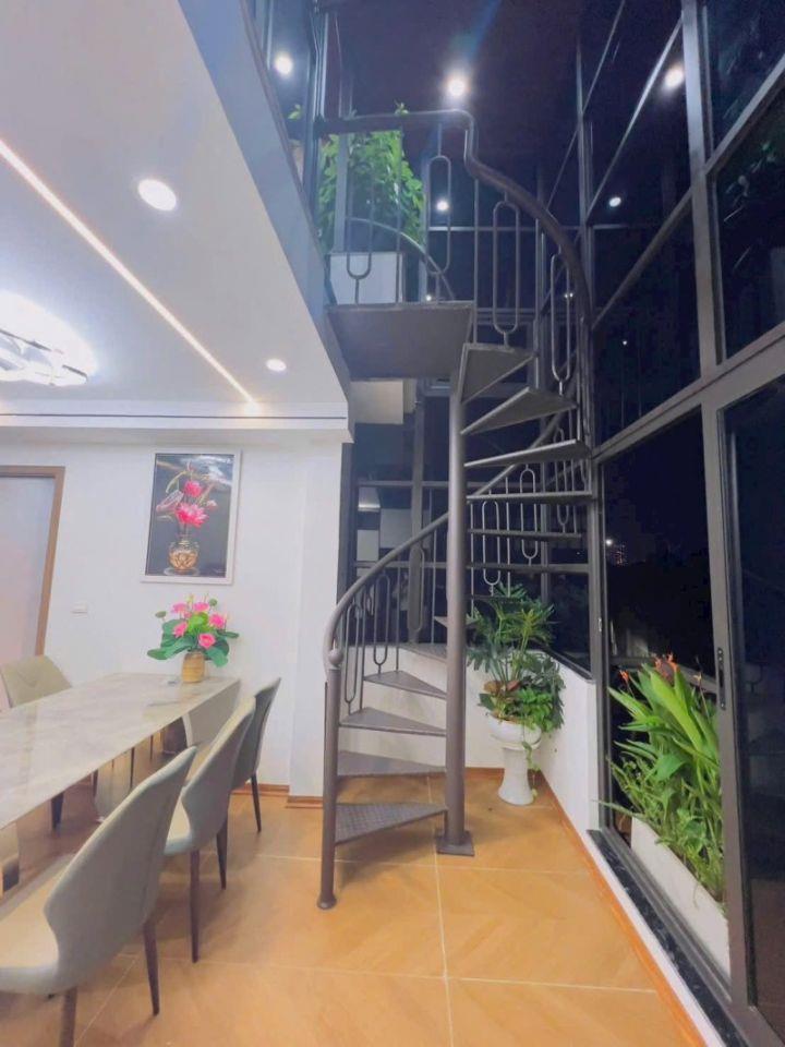 Bán nhà phố Đại La, Hà Nội 34m2*6 tầng, MT 4.2m, giá 9.28 tỷ 