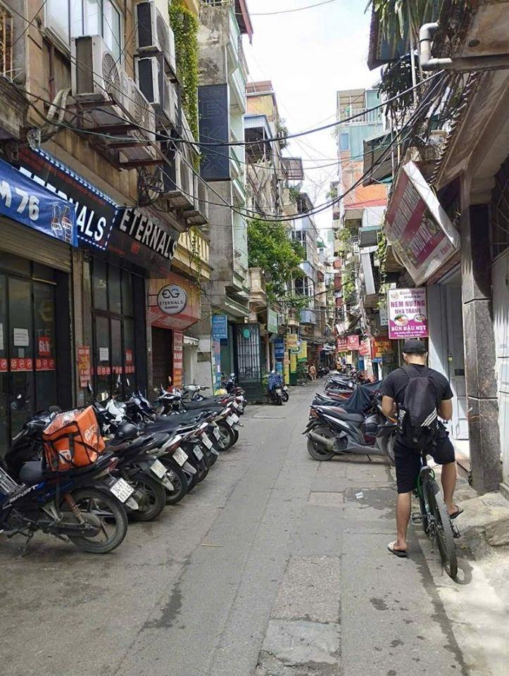 Bán nhà mặt Ngõ Tự Do, phố Đại La 76m2*5 tầng, MT 3.1m, giá 22.5 tỷ 