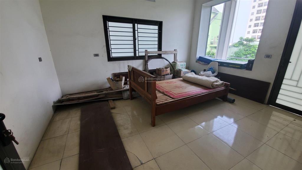 Cho thuê nhà biệt thự 4pn, 3wc, 50m2 tại kđt đồng nguyên, giá siêu hời 4,5 triệu vnd
