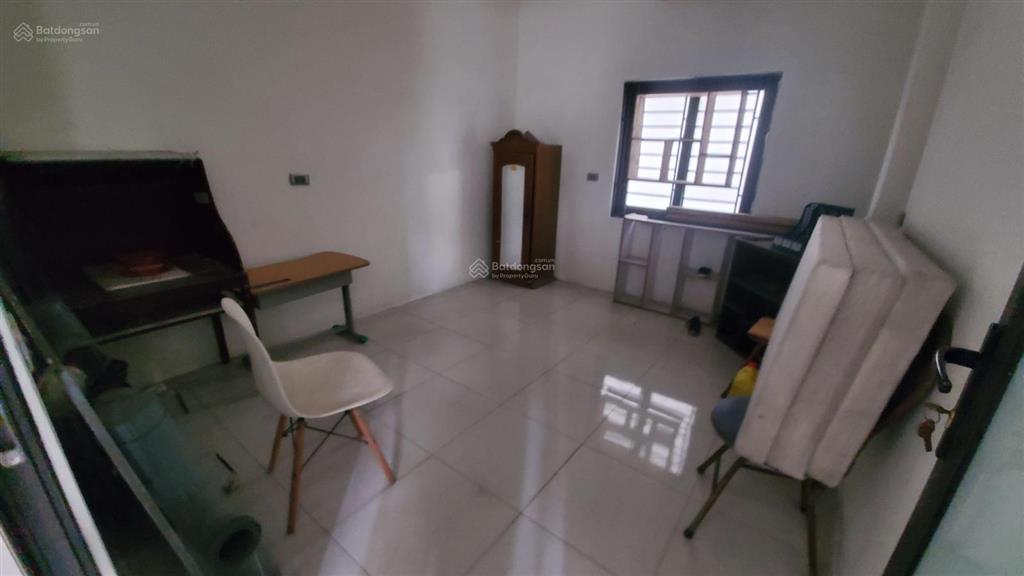 Cho thuê nhà biệt thự 4pn, 3wc, 50m2 tại kđt đồng nguyên, giá siêu hời 4,5 triệu vnd