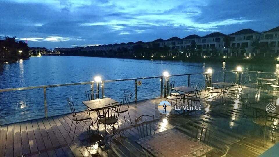 Shophouse lakeview city chính chủ cần bán gấp nhà dt 5x20m 5 tầng nhà hoàn thiện gía bán 21 tỷ