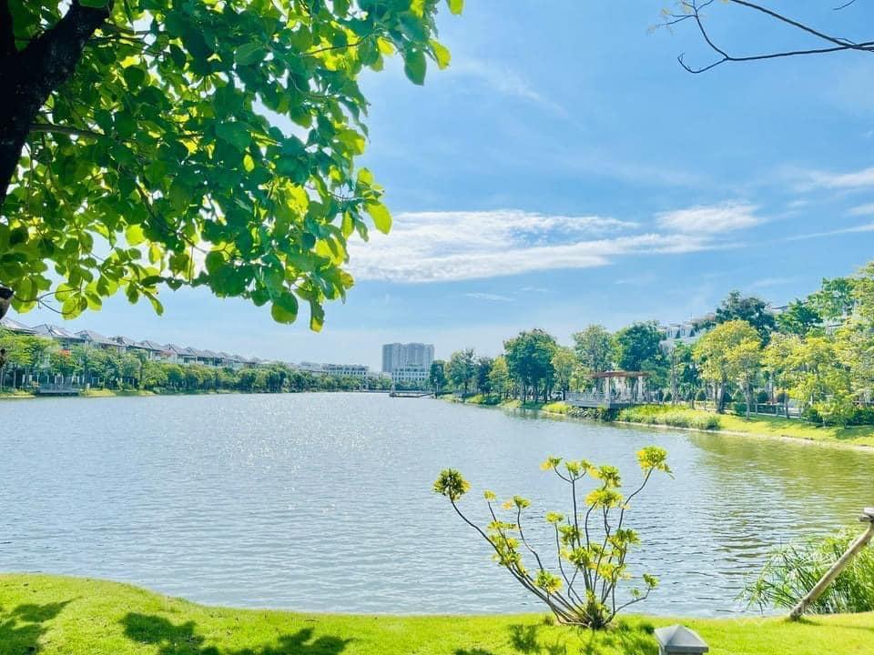 Kẹt tiền chính chủ cần bán gấp căn góc sân vườn lakeview city dt 7x20m full nội thất giá 25 tỷ
