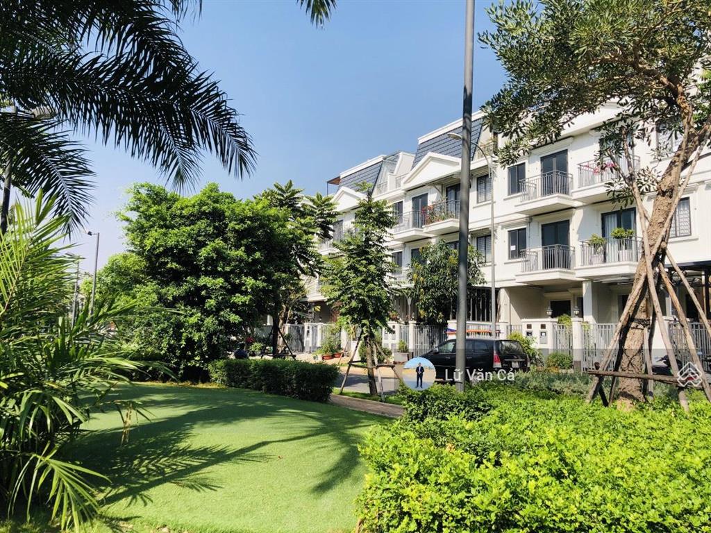 Lakeview city nhà phố cần cho thuê full nội thất, 4 phòng ngủ dt 5x20m, 1 trệt 3 lầu giá thuê 28tr