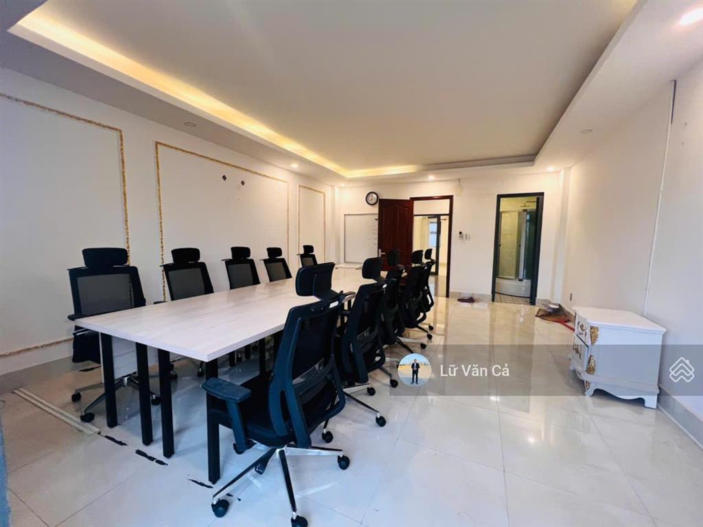 View hồ lakeview city cho thuê nhà phố dt 5x20m nội thất mới đẹp, trục đường 25m, giá thuê 33 triệu