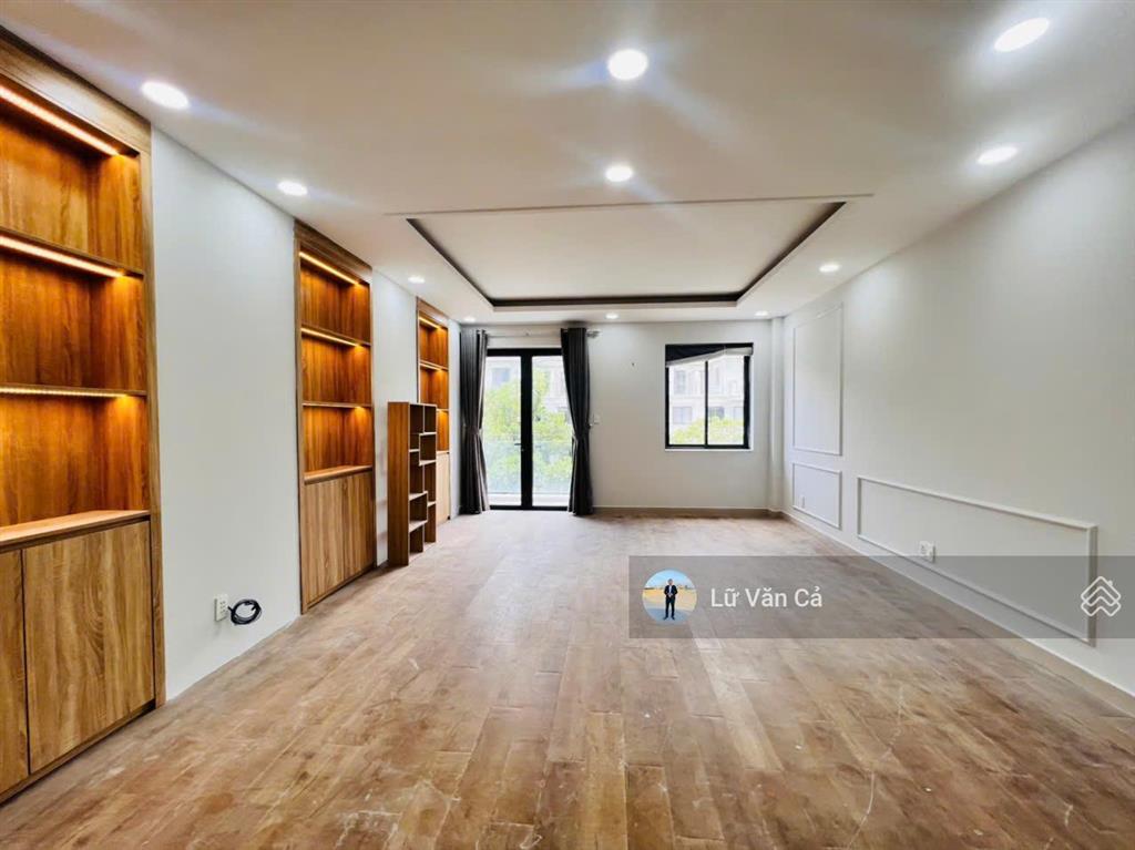 Hót nhà phố lakeview city hoàn thiện mới đẹp cho thuê giá 29 tr dt 5x20m 4 phòng ngủ dọn vô ở ngay