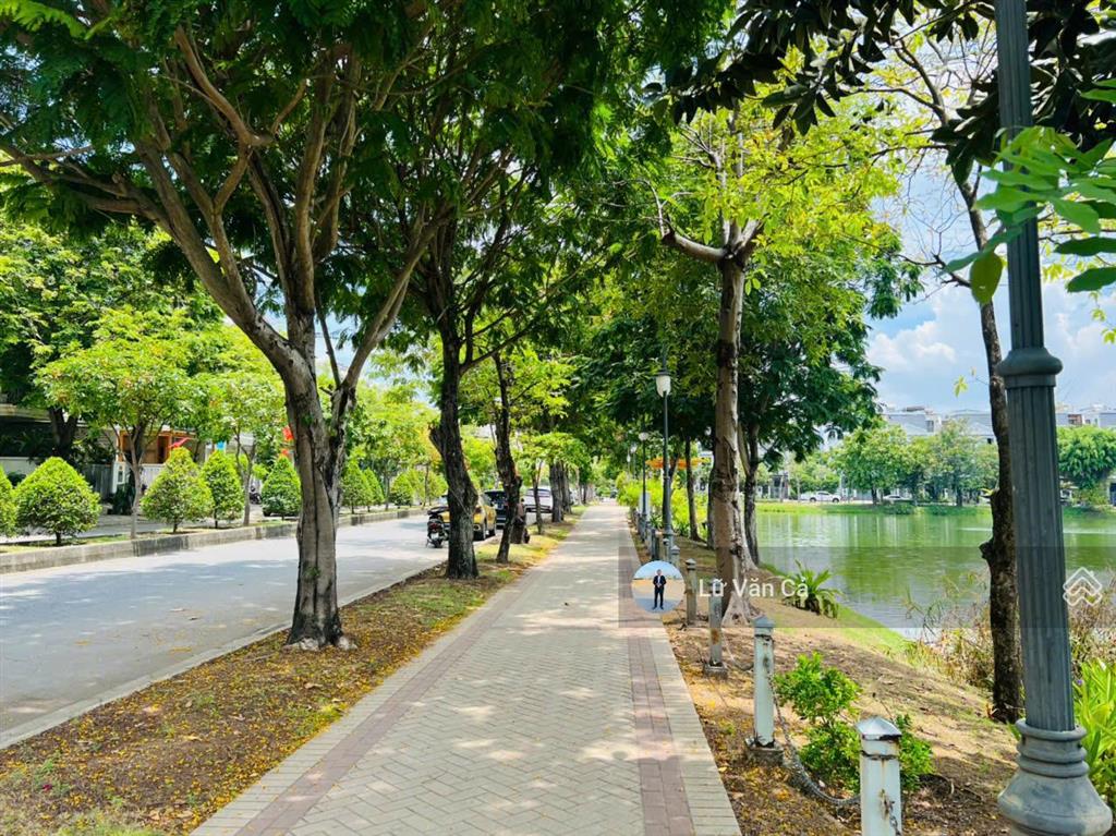 Cho thuê biệt thự sân vườn full nội thất cao cấp kđt lakeview dt 160m, 4pn, giá thuê chỉ 35tr/th