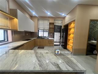 Cho thuê căn biệt thự sân vườn 4 phòng ngủ dt 8x20m 2 lầu, tại kđt lakeview city giá chỉ 28 triệu