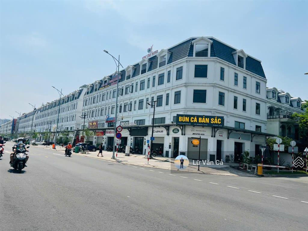 Chính chủ thuê shophouse song hành lakeview city, dt 7x20m 5 lầu sử dụng, có thang máy, giá 50 tr