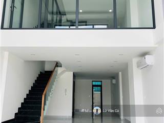 Chính chủ thuê shophouse song hành lakeview city, dt 7x20m 5 lầu sử dụng, có thang máy, giá 50 tr