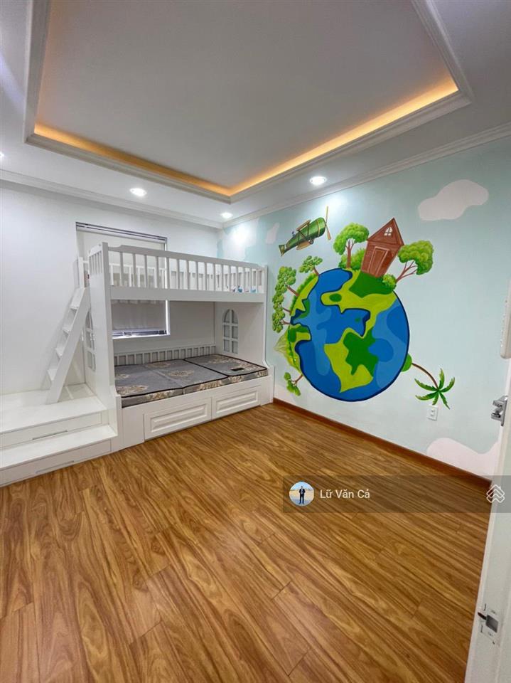 Nhà phố nguyên căn full nội thất đầy đủ 5 phòng ngủ kđt lakeview city, dt 5x20m 3 lầu giá 34 tr/th