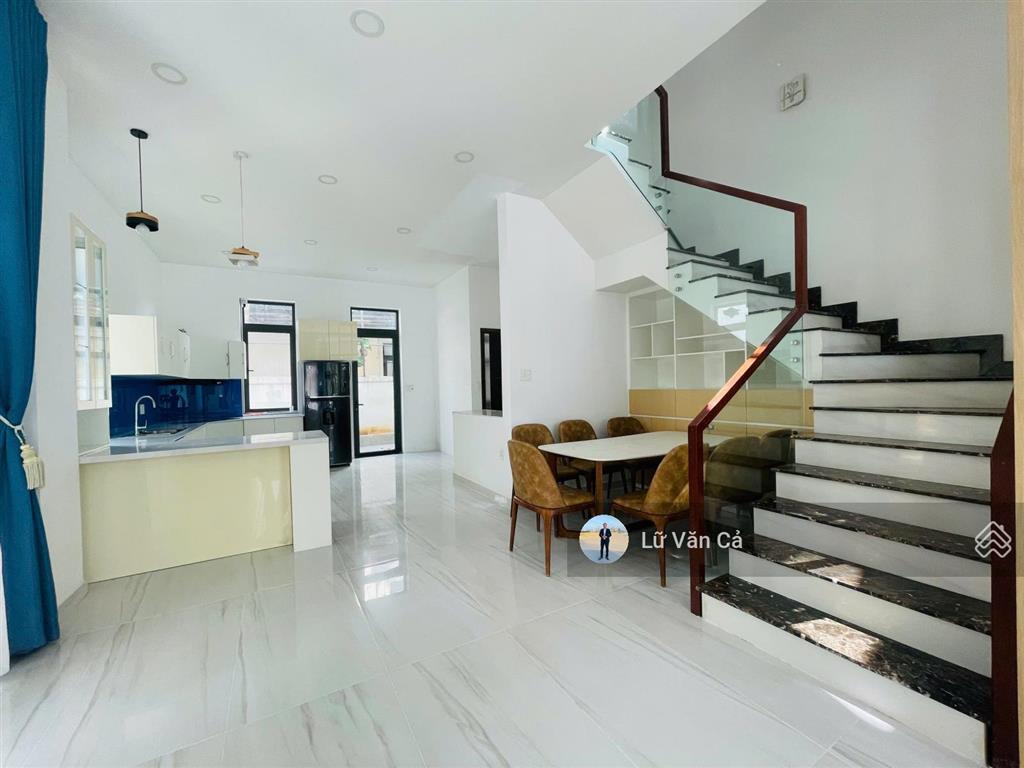 Hot  biệt thự sân vườn full nội thất đầy đủ kđt lakeview city dt 8x20m 4 phòng ngủ giá thuê 35tr