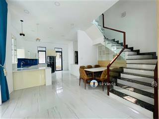 Hot  biệt thự sân vườn full nội thất đầy đủ kđt lakeview city dt 8x20m 4 phòng ngủ giá thuê 35tr