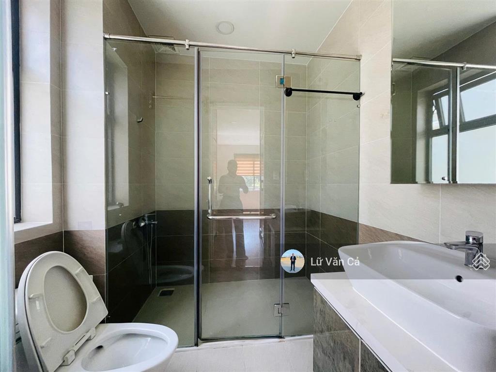 Hot  biệt thự sân vườn full nội thất đầy đủ kđt lakeview city dt 8x20m 4 phòng ngủ giá thuê 35tr