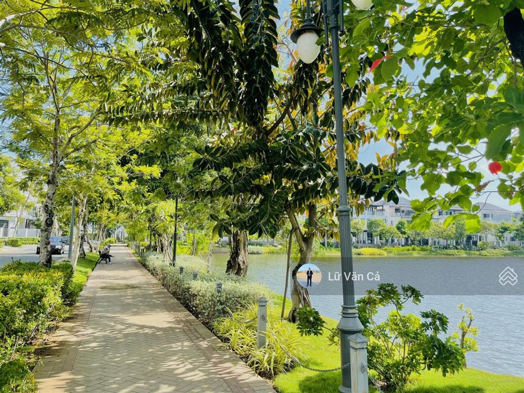 Lakeview city nhà phố dt 5x20m 3 lầu ban công thoáng mát hoàn thiện cơ bản mới đẹp giá thuê 30tr
