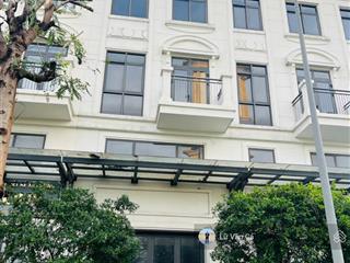 Chính chủ cần bán nhanh căn shophouse lakeview city dt 5x20m 5 lầu giá bán 20 tỷ  0907 860 ***