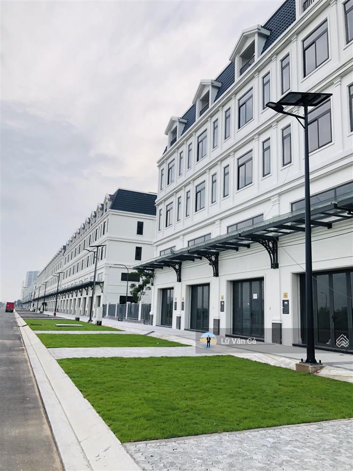 Chính chủ cần bán nhanh căn shophouse lakeview city dt 5x20m 5 lầu giá bán 20 tỷ  0907 860 ***