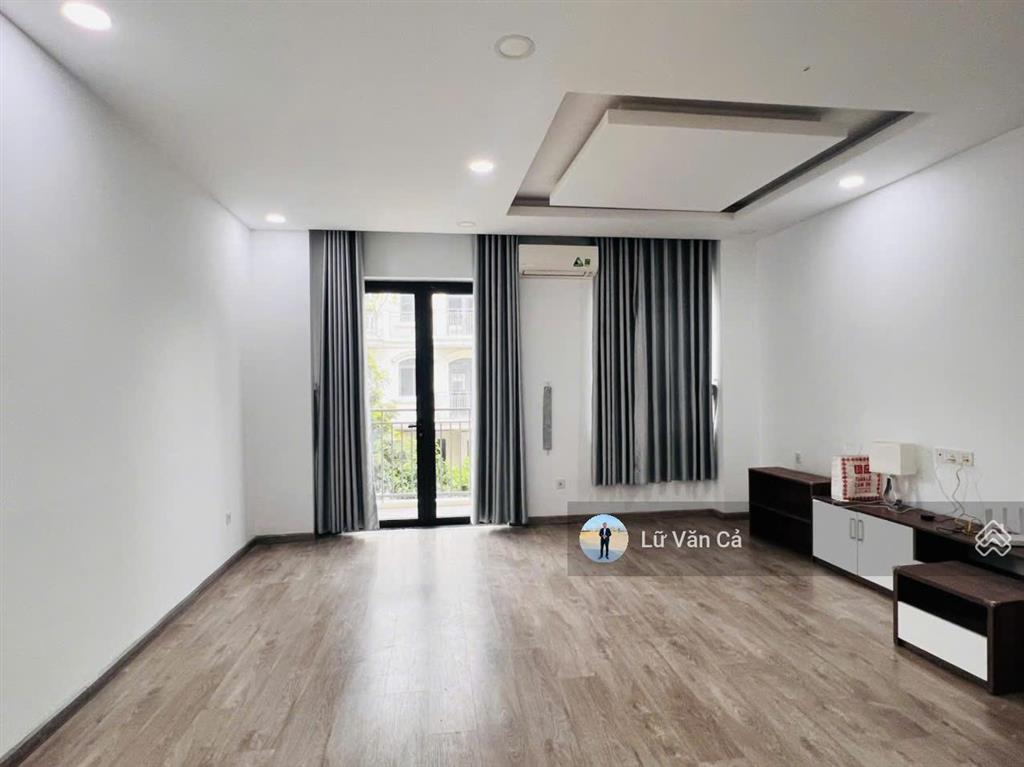Hót nhà phố lakeview city hoàn thiện cần cho thuê giá 32 tr dt 5x20m 4 phòng ngủ dọn vô ở ngay