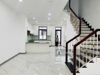 Hót nhà phố lakeview city hoàn thiện cần cho thuê giá 32 tr dt 5x20m 4 phòng ngủ dọn vô ở ngay