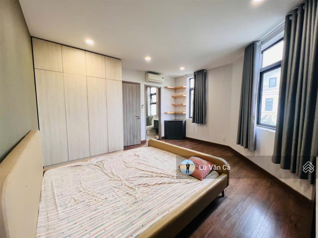 Cho thuê căn góc shophouse sân vườn lakeview city dt 140m2 5 tầng nhà thiết kế thang máy giá 35tr