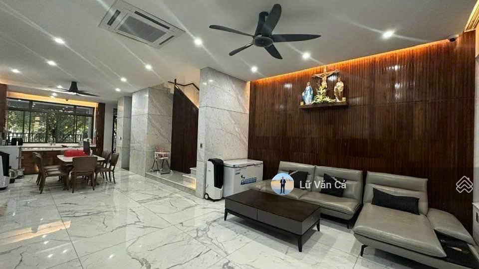 Biệt thự sân vườn lakeview city view hồ full nội thất đầy đủ cho thuê dt 8x22m giá thuê 50tr tl