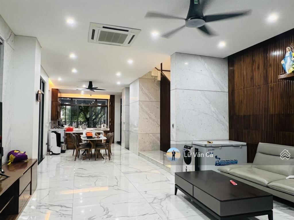 Biệt thự sân vườn lakeview city view hồ full nội thất đầy đủ cho thuê dt 8x22m giá thuê 50tr tl