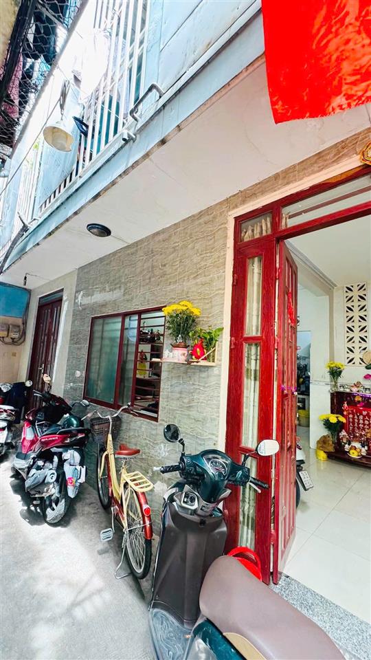 Bán Nhà 1/ Kế Chợ Vải Phú Thọ Hoà 55m2 Ngang 8M Chỉ 4.5 Tỷ TL