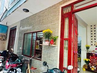 Bán Nhà 1/ Kế Chợ Vải Phú Thọ Hoà 55m2 Ngang 8M Chỉ 4.5 Tỷ TL