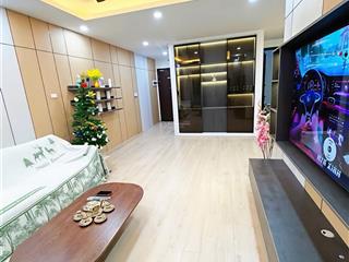 Đào tấn, ba đình, bán gấp nhà 67m2, 5 tầng thang máy , ngõ thông, 2 thoáng trước sau . 20.8 tỷ