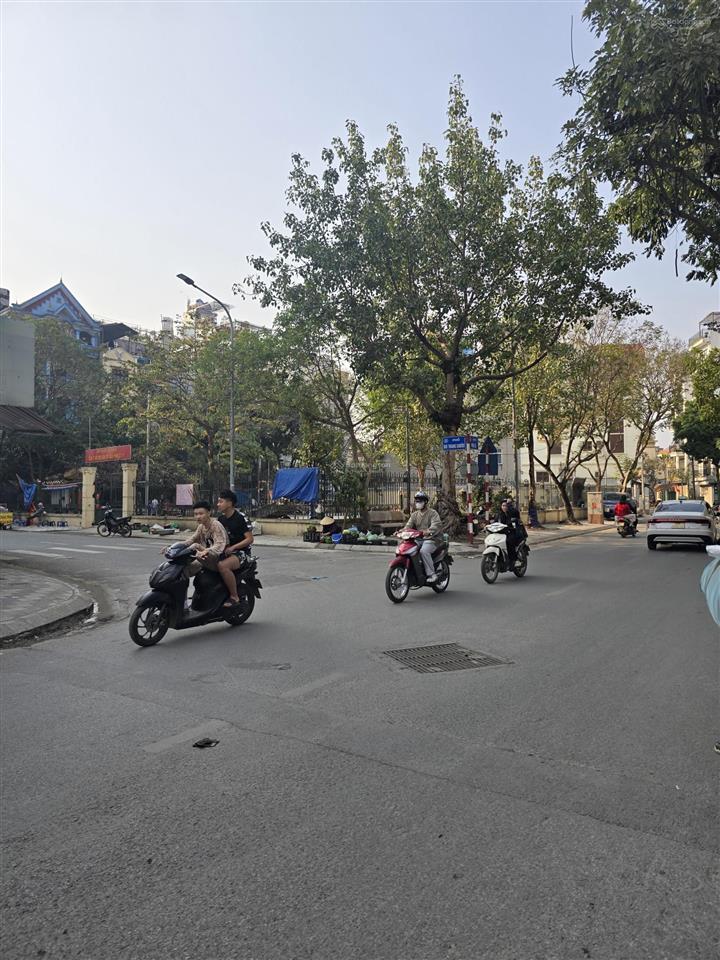 Phú thượng, tây hồ, mặt phố, vỉa hè, kinh doanh, ô tô đỗ, 130m2, mặt tiền 5m, 23 tỷ có tl