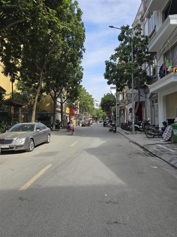 Phú xá, phú thượng 150m2, mặt tiền 8.5m, ngõ ô tô tránh. 1 nhà ra phố. 27 tỷ