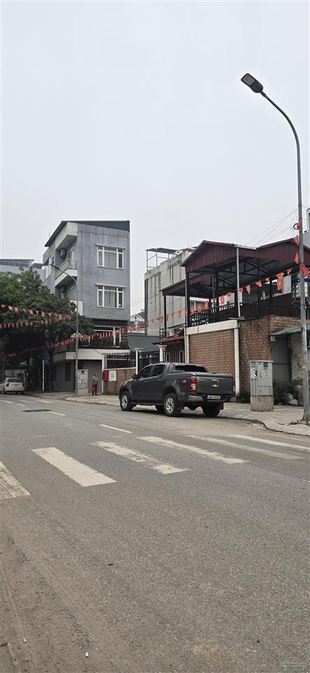 Phú xá, phú thượng, tây hồ nhà 145m2, mặt tiền 8.5m, ô tô tránh, 190tr/m2 có thương lượng.