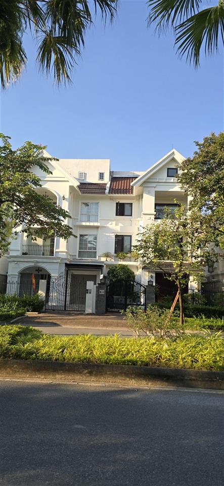 Bán biệt thự ciputra, 230m2, 3 tầng, mặt tiền 10m, bán 400m2/m2. có tl