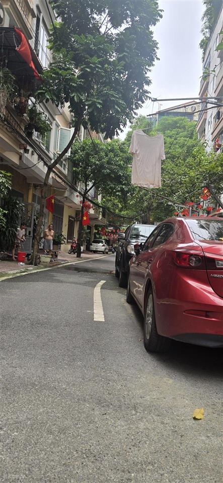Đất phú thượng, 105m2, mặt tiền 6.5m, cạnh ciputra, ô tô tránh, cạnh vành đai 2.5, giá hơn 20 tỷ