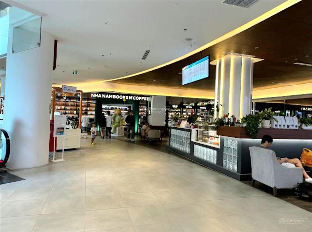 Bán chung cư indochina plaza xuân thủy, cầu giấy, 110m2, 3 ngủ, tầng trung. hơn 10 tỷ. gọi để tl.