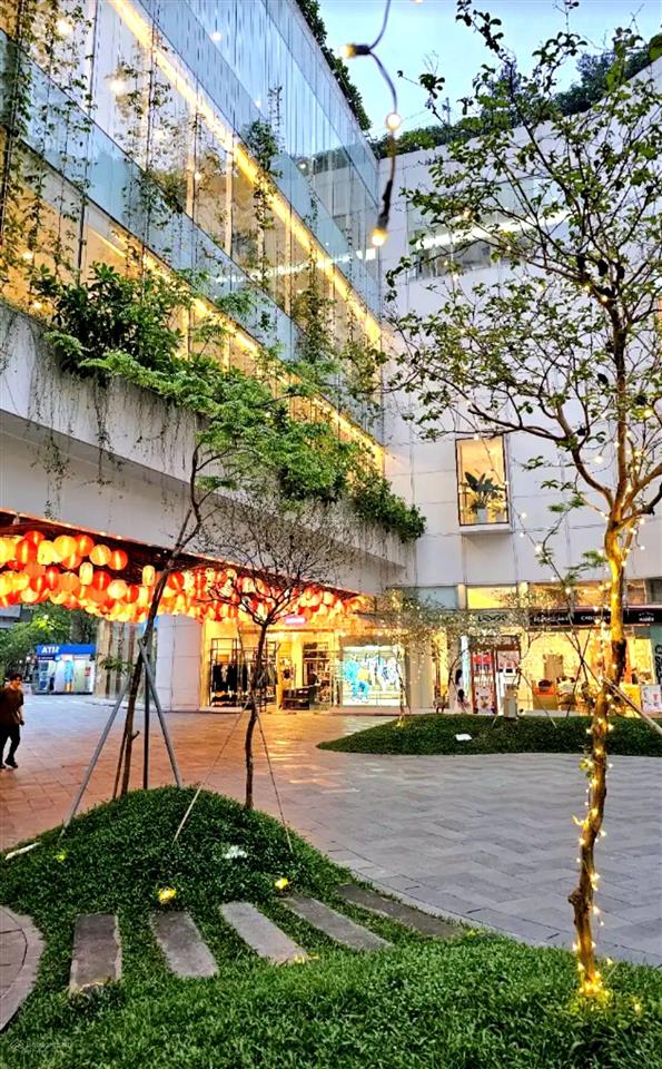 Bán chung cư indochina plaza xuân thủy, cầu giấy, 110m2, 3 ngủ, tầng trung. hơn 10 tỷ. gọi để tl.