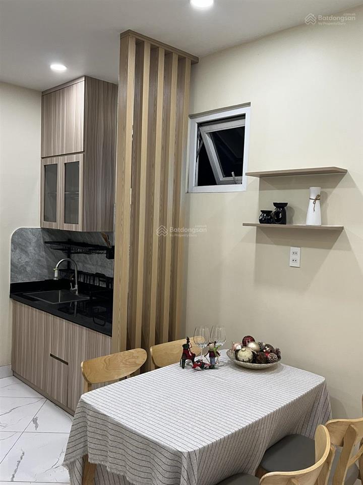 Chính chủ cho thuê căn hộ 2pn 2 ban công rộng nội thất mới gần gigamall