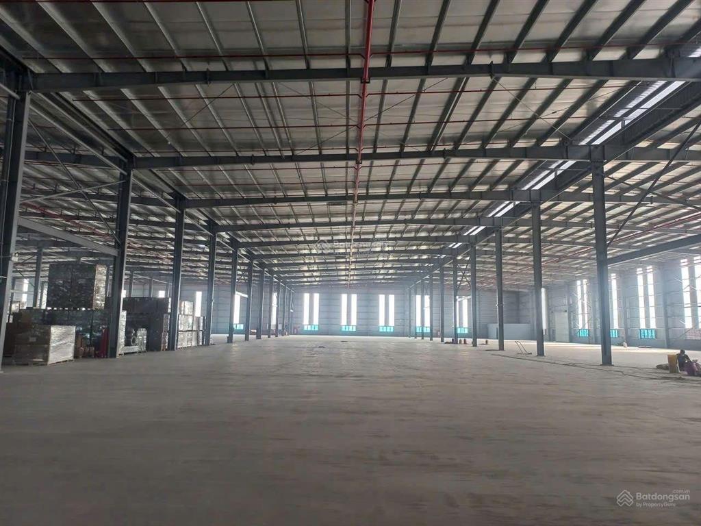 Cần bán 5500m2 đất có 3.500m2 kho nhà xưởng, văn phòng làm việc,.. tại kcn liên chiểu, đà nẵng.