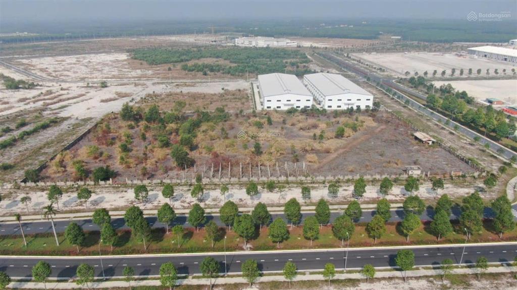 Cho thuê 1000m2 kho nhà xưởng gần trung tâm tp đà nẵng