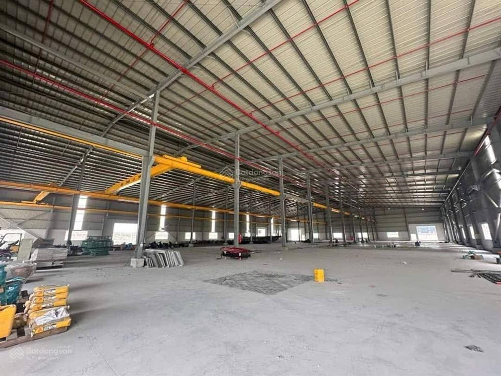 Cho thuê 4000m, nhà xưởng sản xuất khu công nghiệp hòa khánh, đà nẵng.