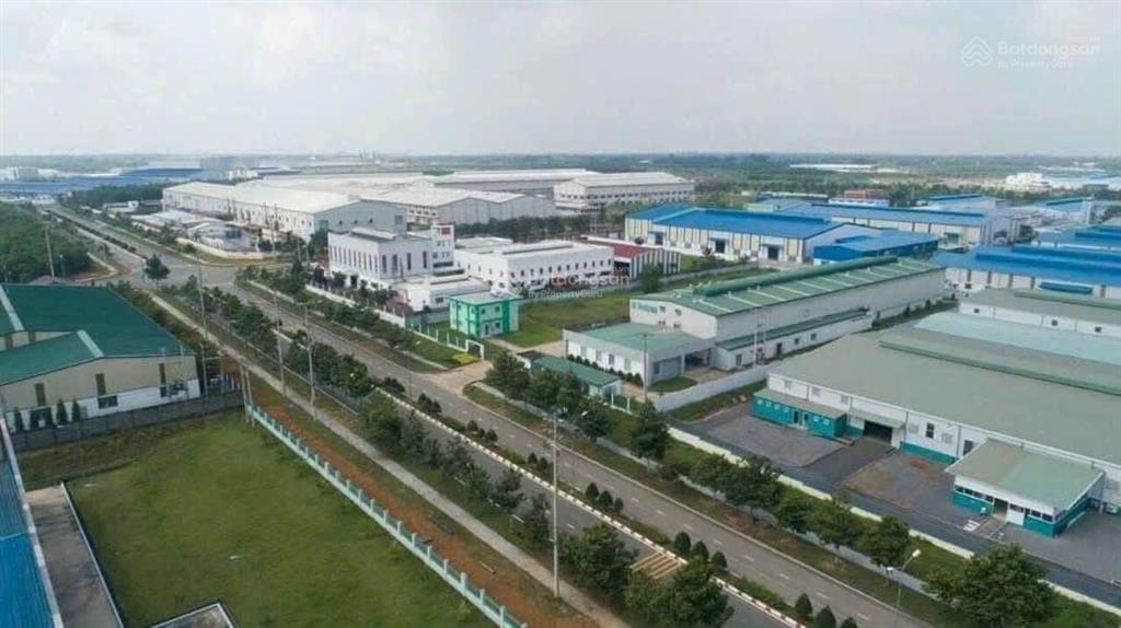 Cho thuê 3.500m2 kho nhà xưởng khu công nghiệp hòa khánh, đà nẵng.