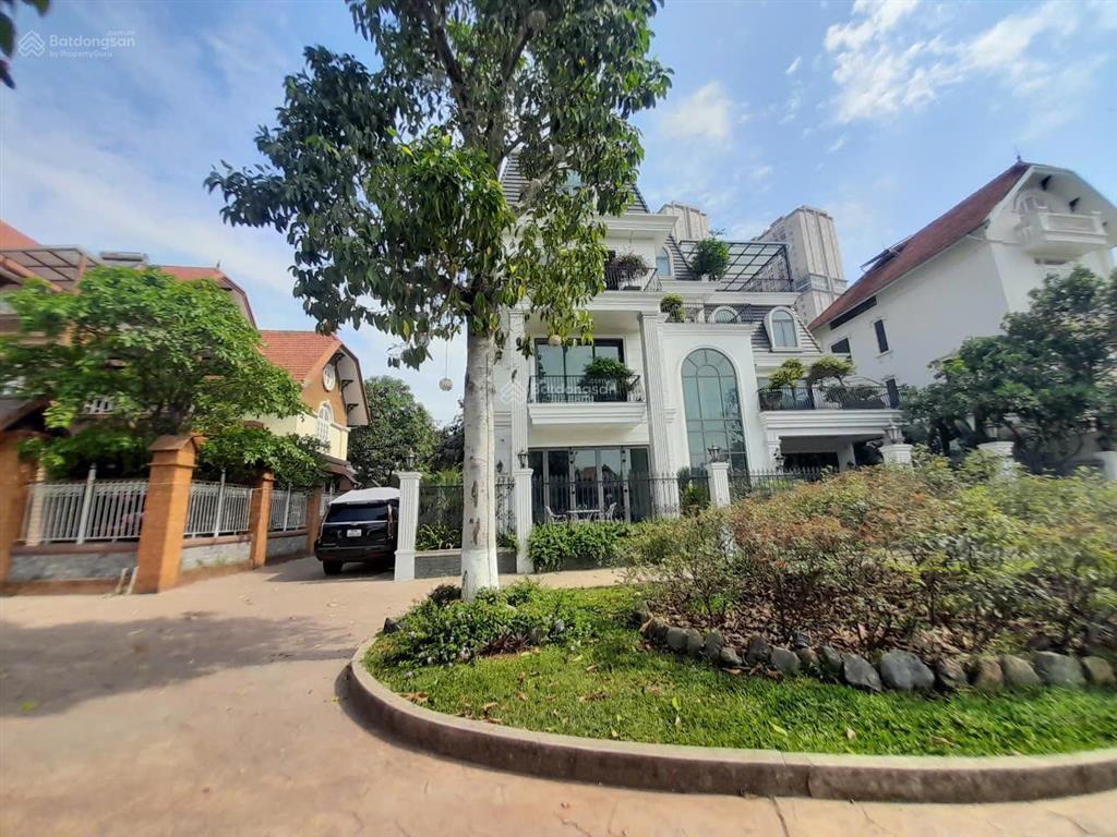 Siêu phẩm biệt thự đơn lập góc mặt hồ khu đô thị bảo sơn 360m2 hướng nam full nội thất