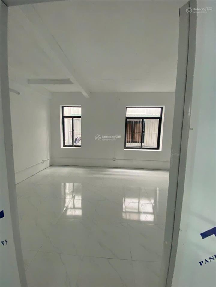 Cho thuê nhà vườn khu c geleximco lê trọng tấn giá chỉ 18tr/th