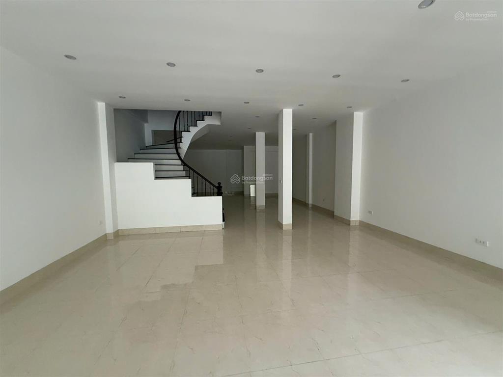 Chủ giảm sâu, cần bán một căn liền kề bảo sơn giá chỉ 21.5 tỷ, giá tốt dự án. đã hoàn thiện